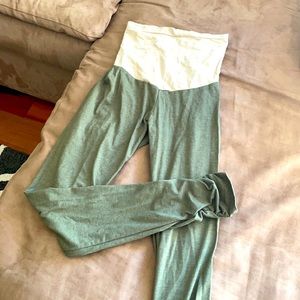 Maternity over the belly ruched bottom leggings
